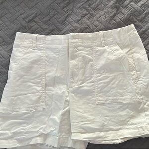 EUC Banana Republic Authentic Chino Short Size 12